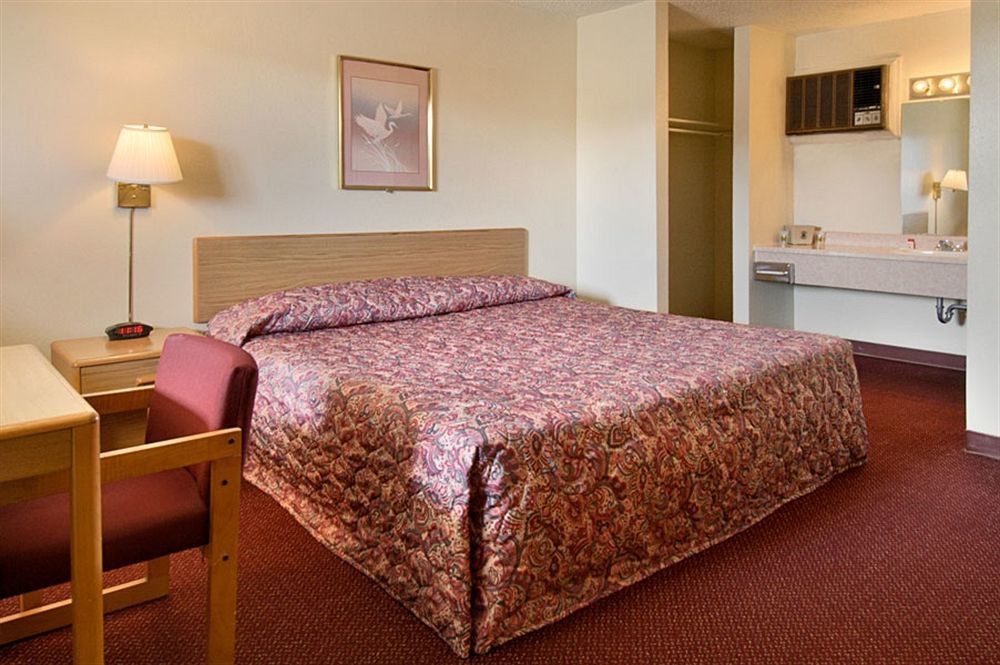Peoria Inn Tulsa Eksteriør bilde